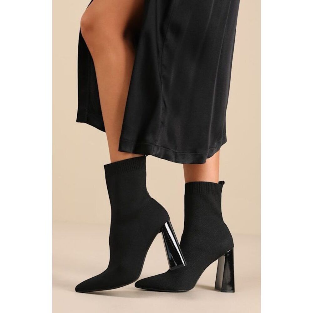 Lulus Feliciaa Black Ribbed Knit Pointed-toe Sock Boots - Size 9